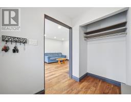 Bedroom 3 - 18 Griselda Court, Brampton, ON L6S1M6 Photo 6