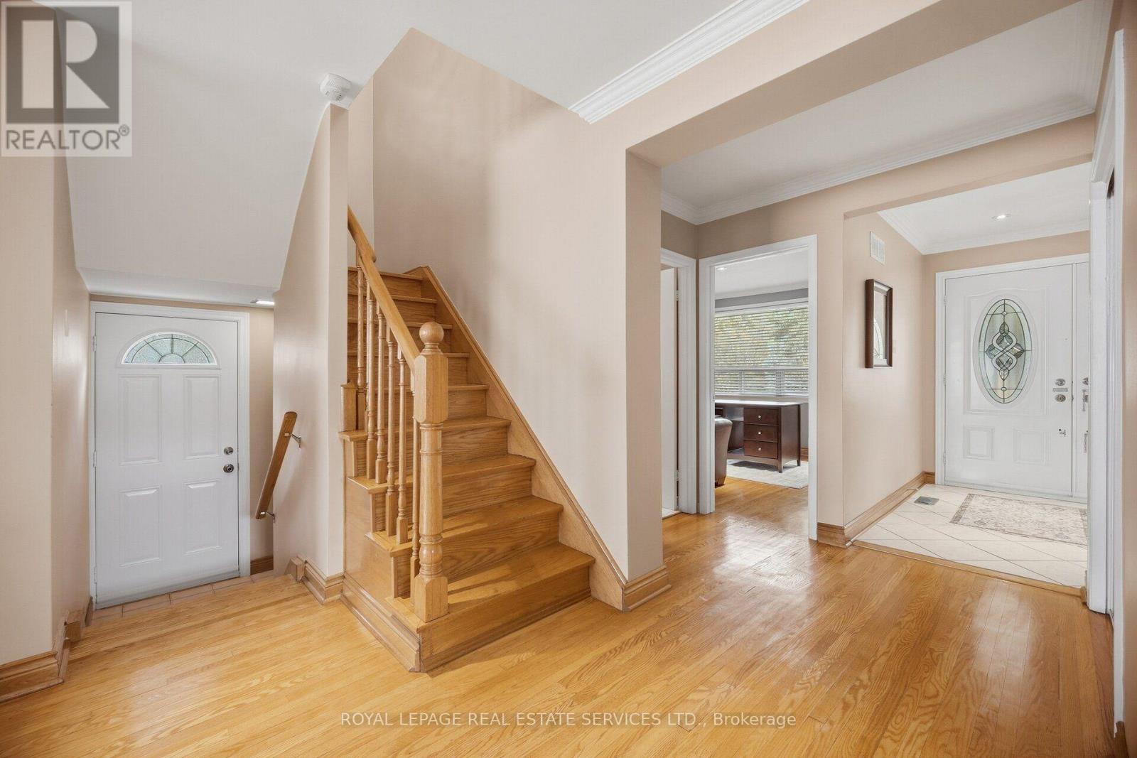 1434 THORNDYKE CRESCENT - 17