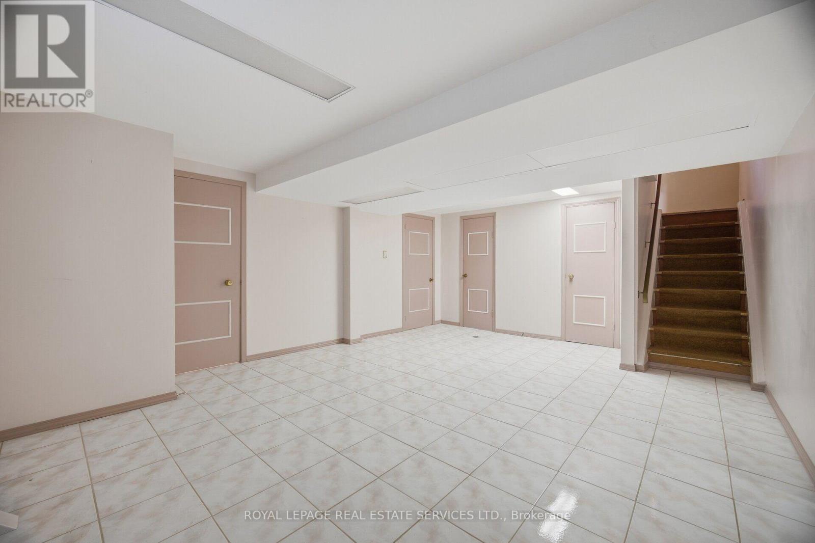 1434 THORNDYKE CRESCENT - Image 29