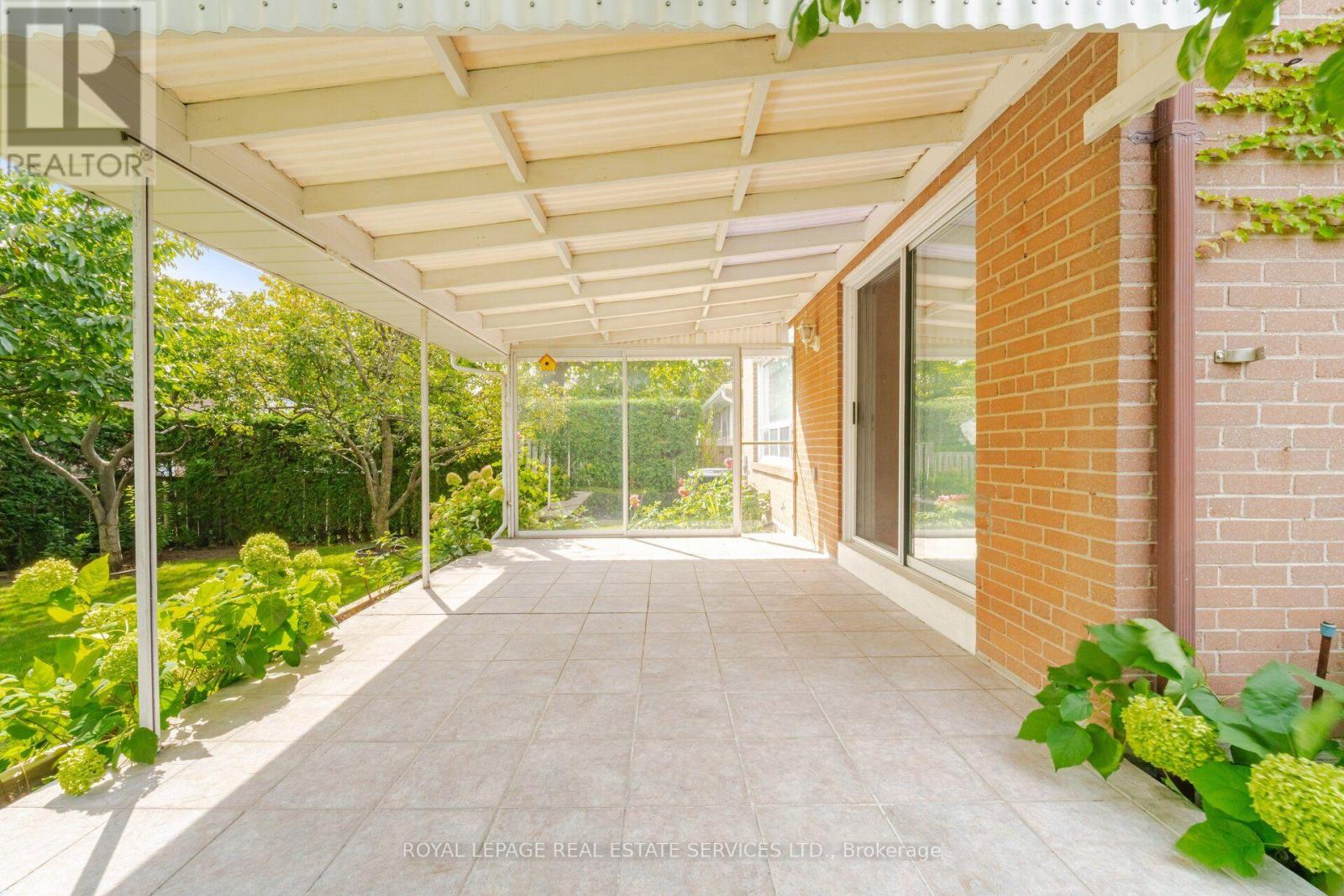 1434 THORNDYKE CRESCENT - Image 40