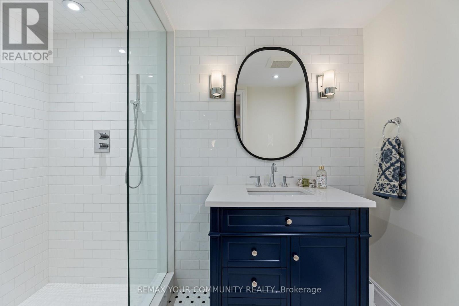 189 PRINCE EDWARD DRIVE S - Image 35