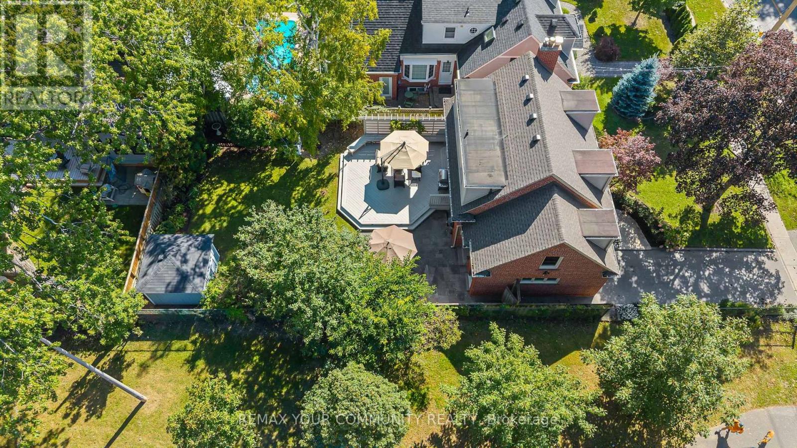 189 PRINCE EDWARD DRIVE S - 48