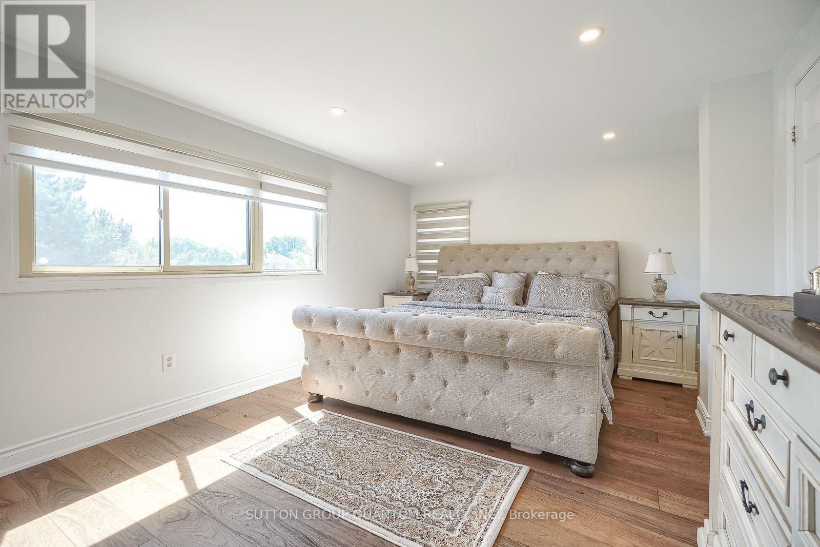 1279 HEDGESTONE CRESCENT S - Image 30