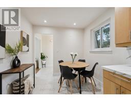 3325 Strabane Drive, Mississauga, ON L5C1W9 Photo 11