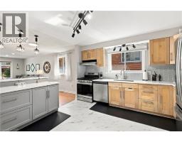 4pc Bathroom - 12 Glamis Court, Hamilton, ON L9C6B3 Photo 7