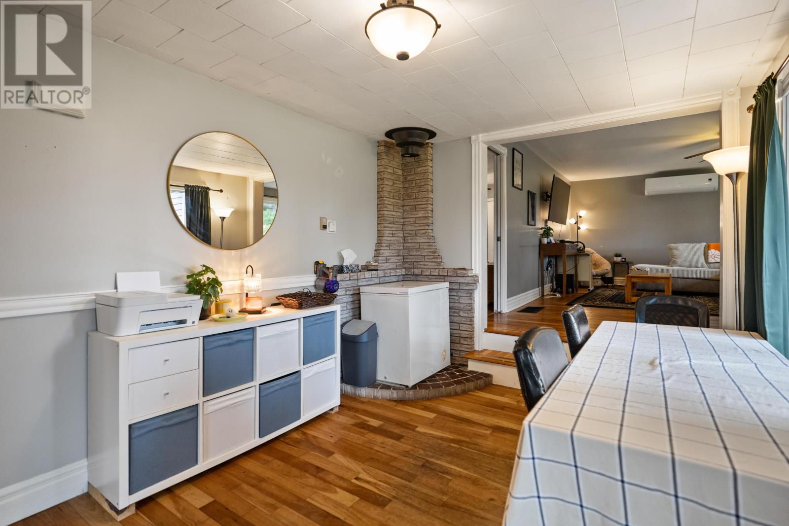 8090 St. Peters Road - 9