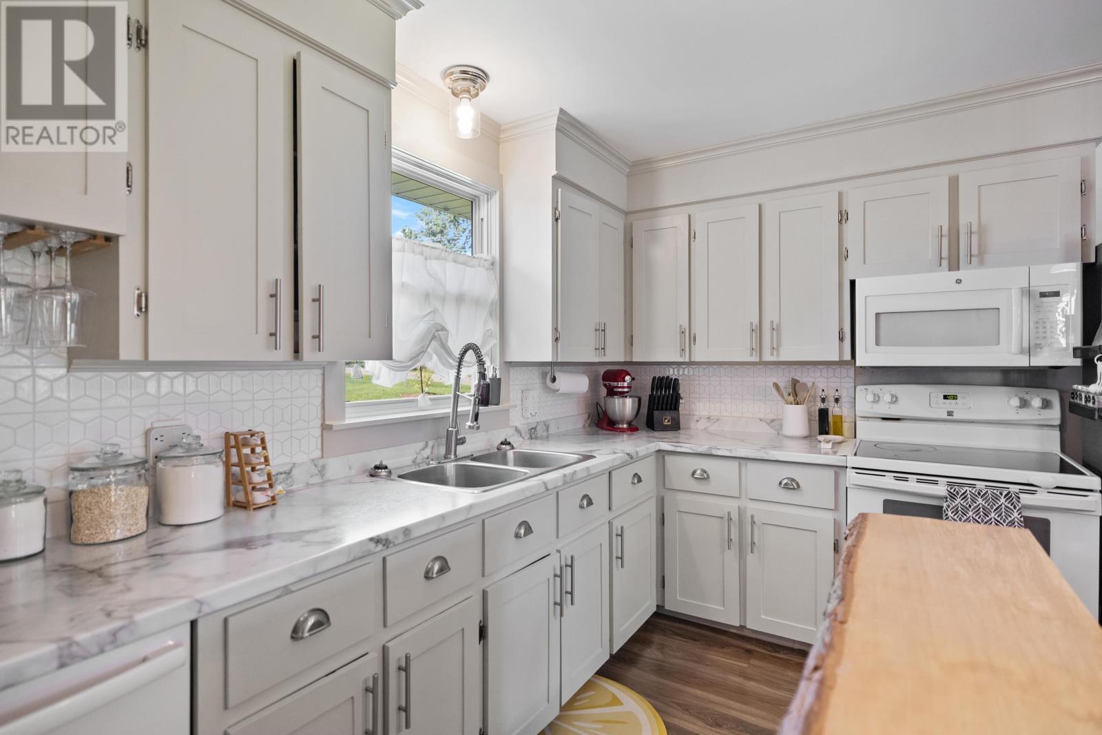 19 Pamwayne Drive - 9