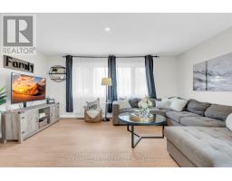 Bedroom 2 - 21 Kidd Avenue, Quinte West, ON K8V2C6 Photo 6
