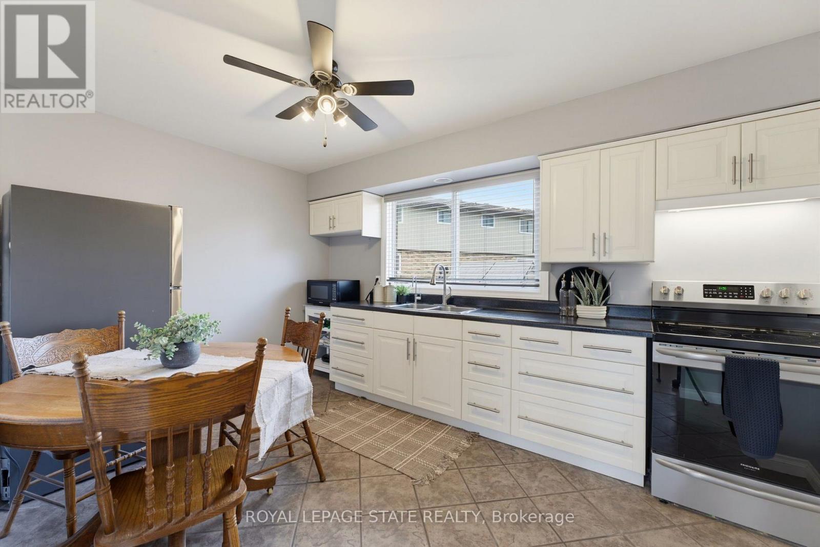 15 SENECA STREET S - 11