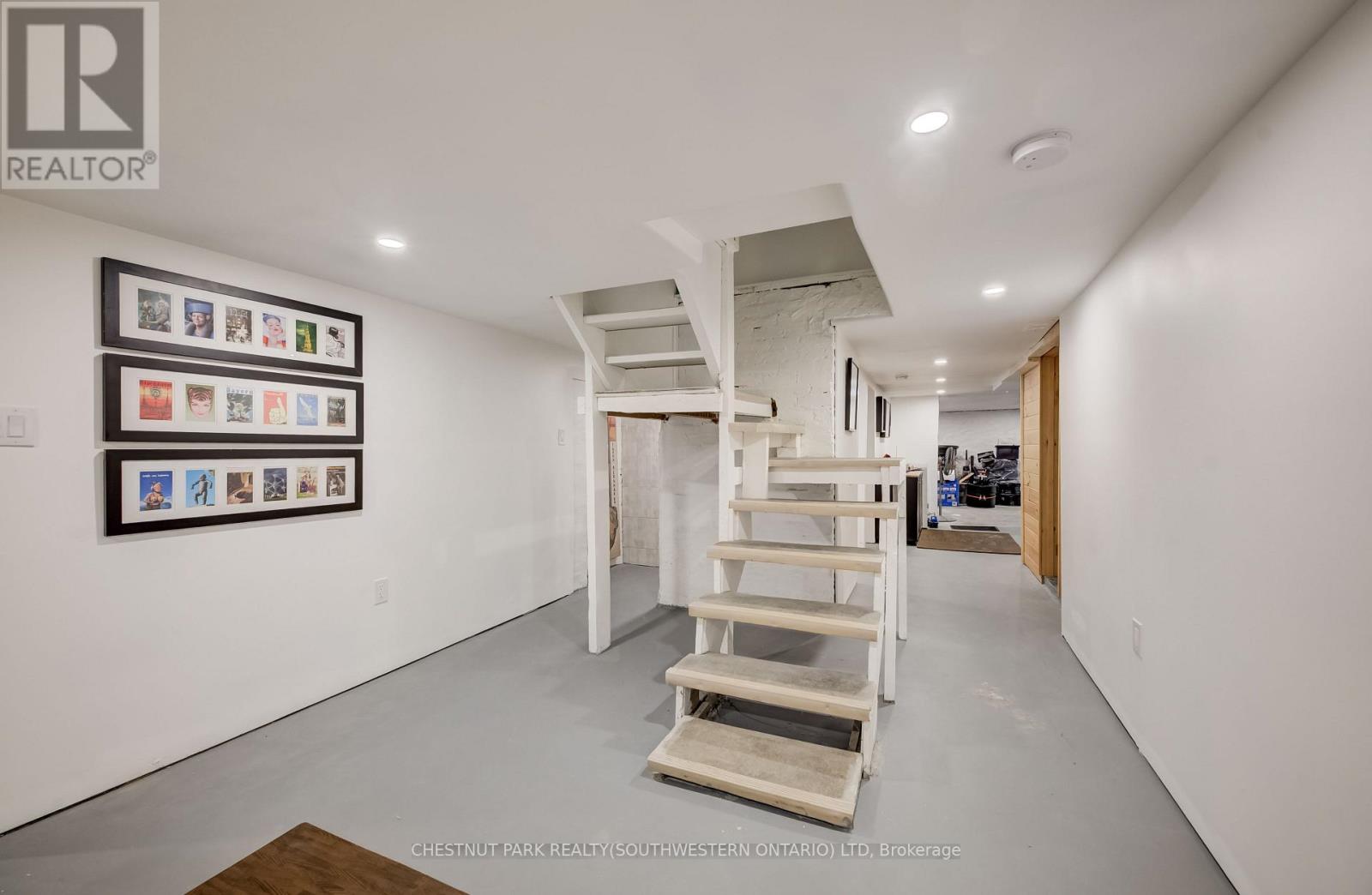 59 ALLEN STREET W - Image 35