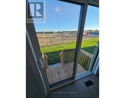 204 Elsie Macgill Walk, Ottawa, ON K2W0L5 Photo 10