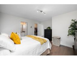17226 113a St Nw, Edmonton, AB T5X5Y4 Photo 17