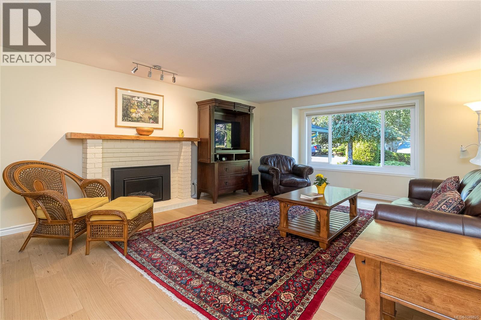  779 Menawood Place, Saanich