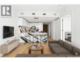 1304 135 E 13th Street, North Vancouver, BC V7L0J8 Photo 6