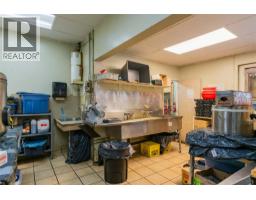 755/789 Columbia Avenue, Castlegar, BC V1N1H1 Photo 13
