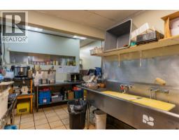 755/789 Columbia Avenue, Castlegar, BC V1N1H1 Photo 14
