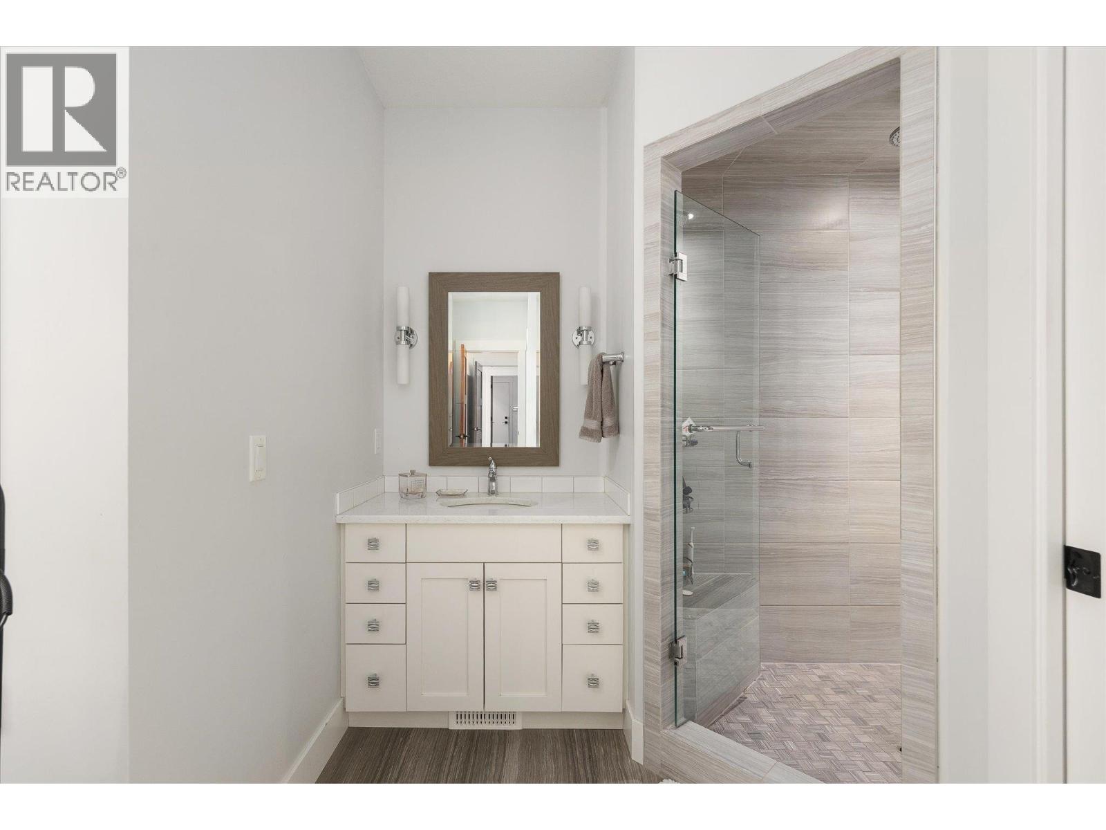 4702 McCulloch Road, Kelowna