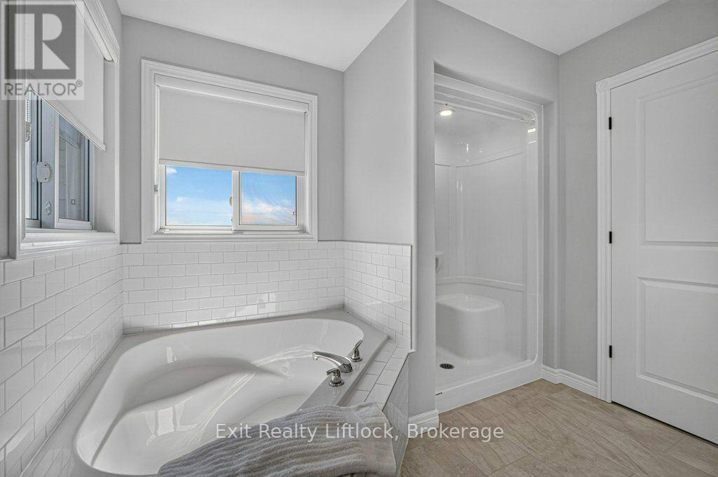 41 MARYANN LANE - Image 27