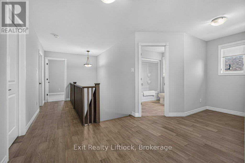 41 MARYANN LANE - 30