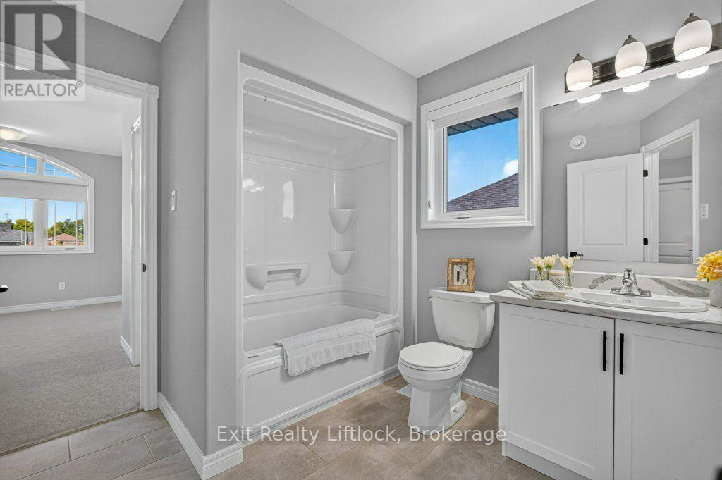 41 MARYANN LANE - 31