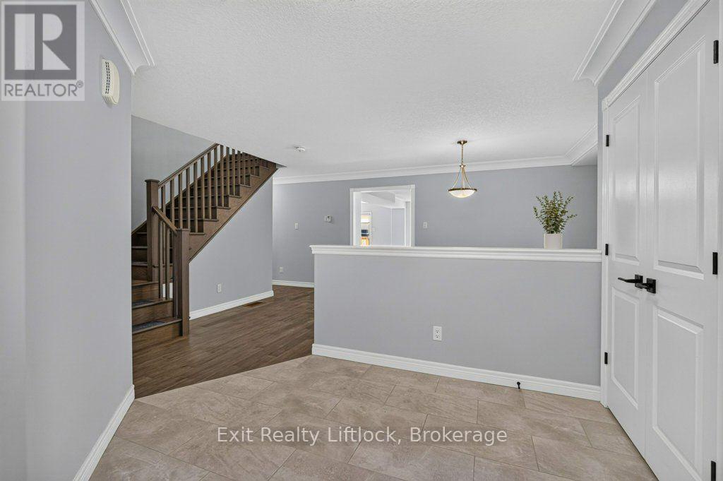 41 MARYANN LANE - 4