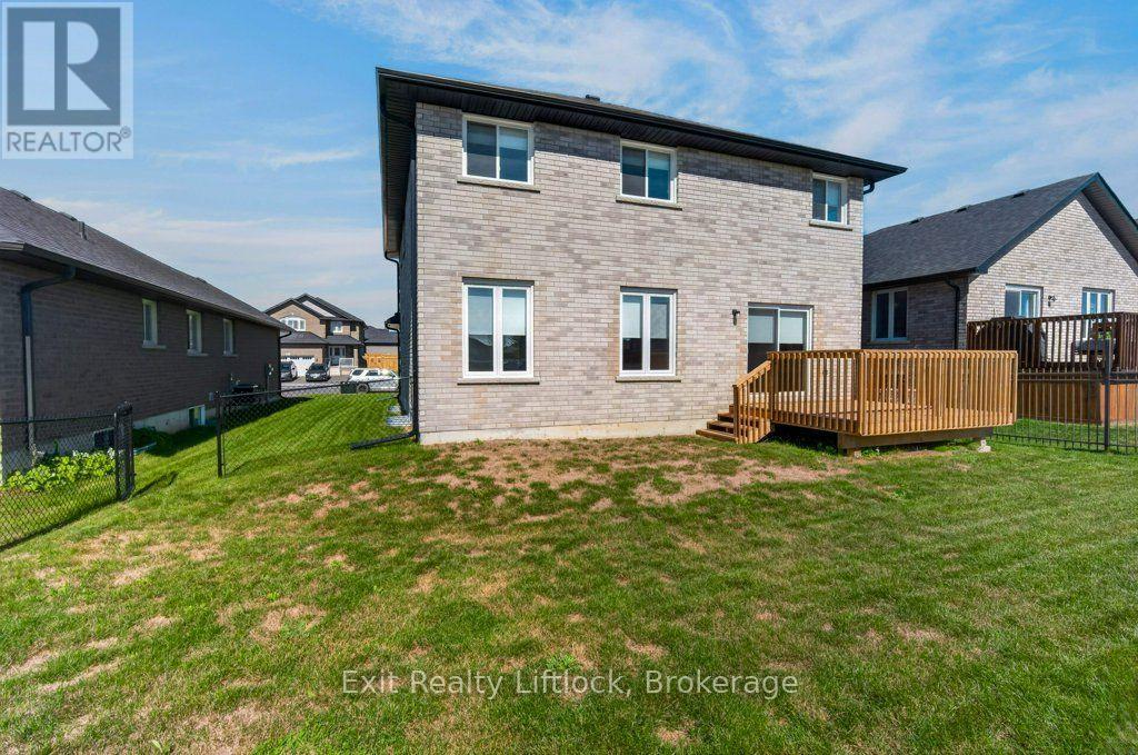 41 MARYANN LANE - 46