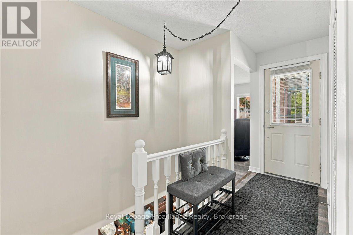 224 DUNDAS STREET W - 6