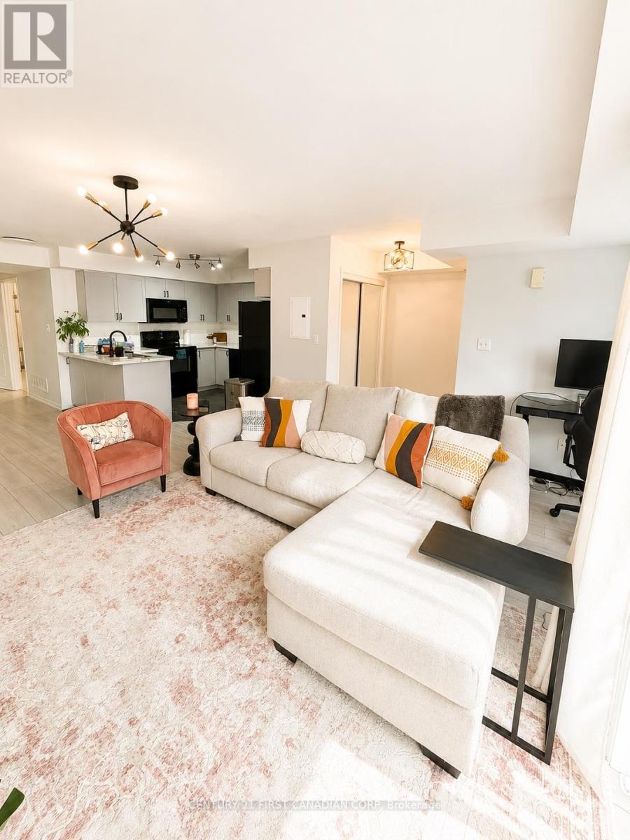 Photo of 2 - 35 HAYS BOULEVARD
