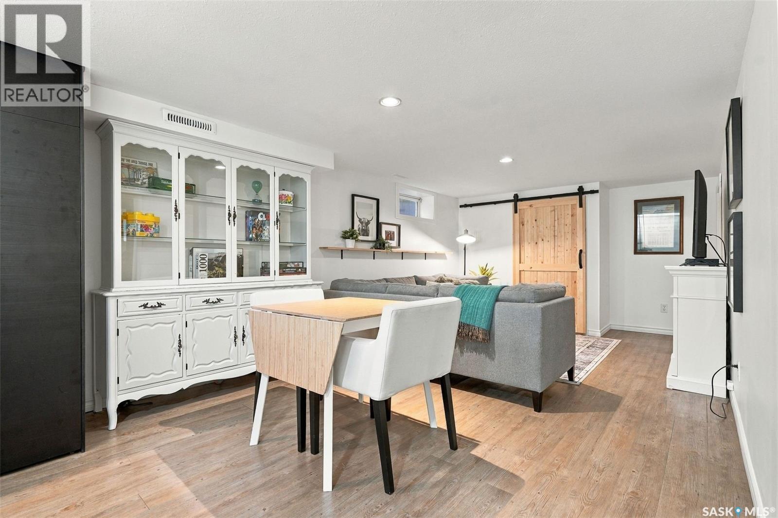 903 9th AVENUE N, Saskatoon — photo 35