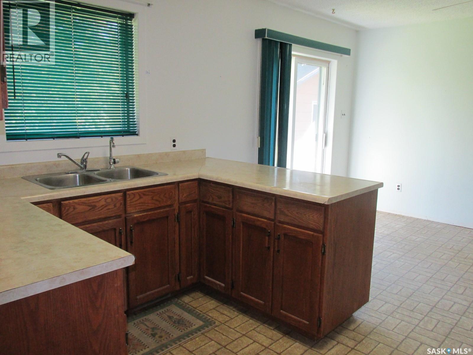 412 Guloien AVENUE, White Fox — photo 10