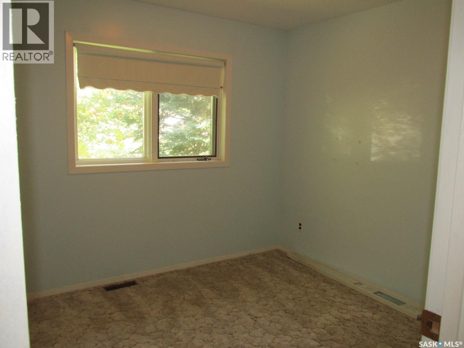 412 Guloien AVENUE, White Fox — photo 13