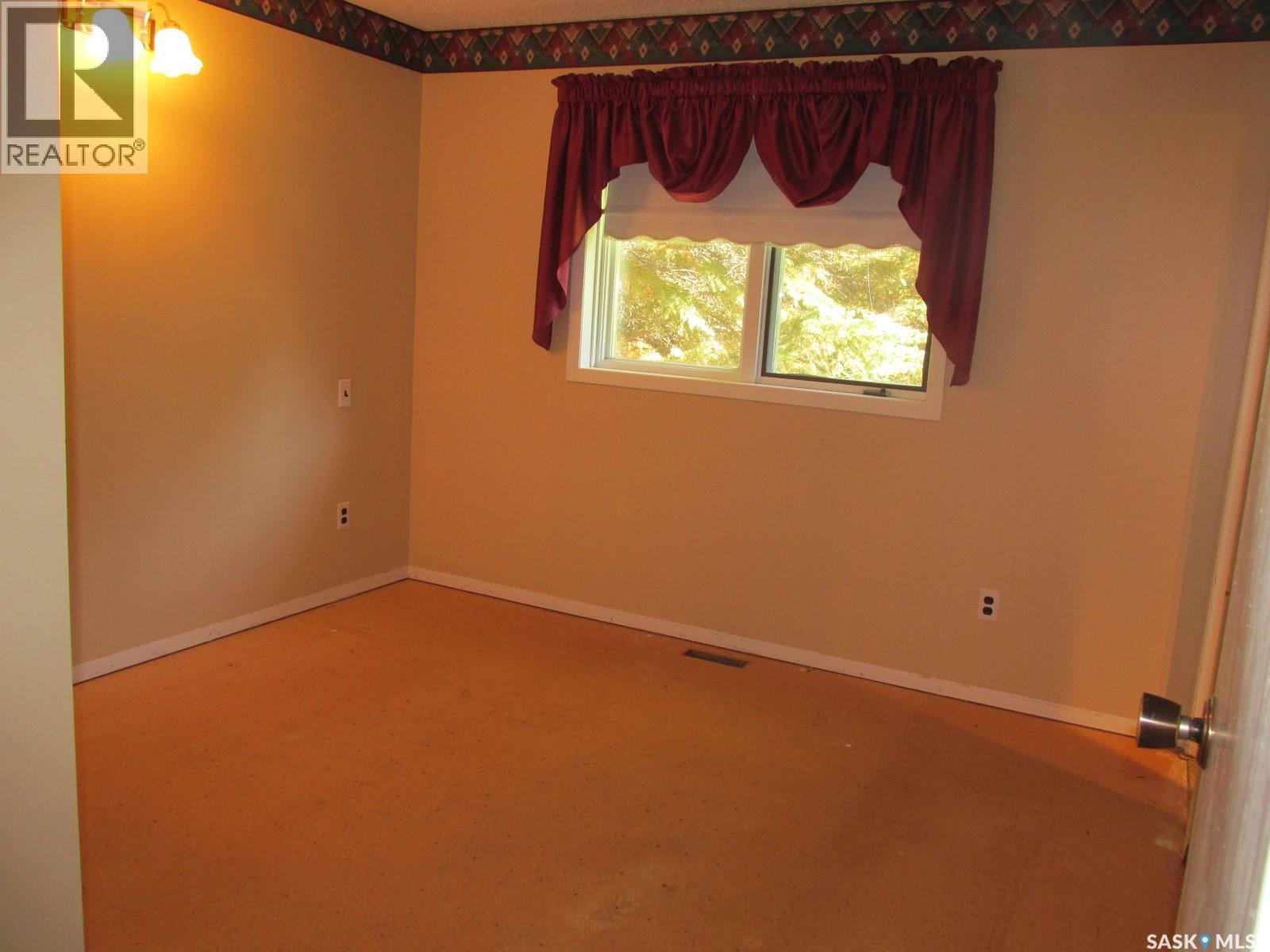 412 Guloien AVENUE, White Fox — photo 20