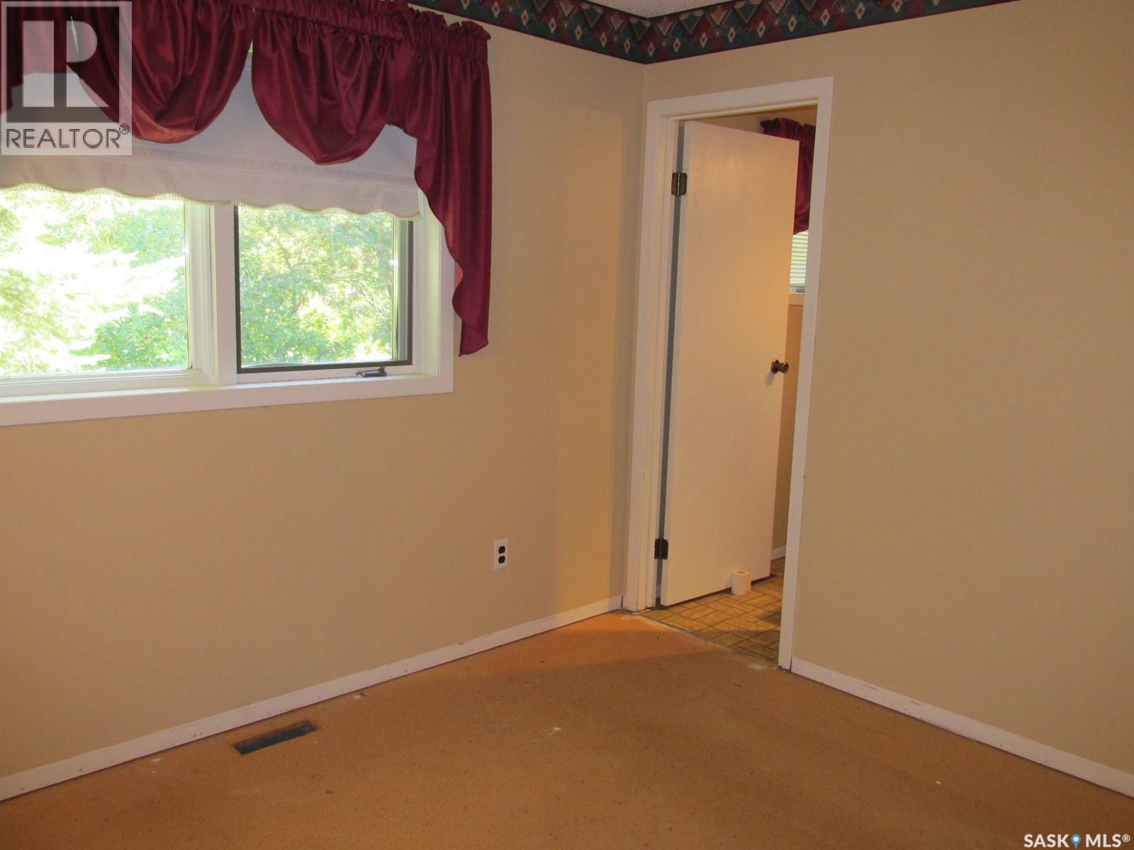412 Guloien AVENUE, White Fox — photo 22