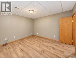 21 Wilfred Street, Grand Coulee, SK S4M0A3 Photo 32