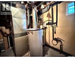 21 Wilfred Street, Grand Coulee, SK S4M0A3 Photo 35