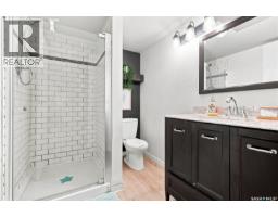 1109 Lillooet Street W, Moose Jaw, SK S6H5A2 Photo 32