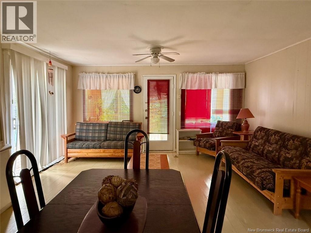 355 St Maure Road - 7
