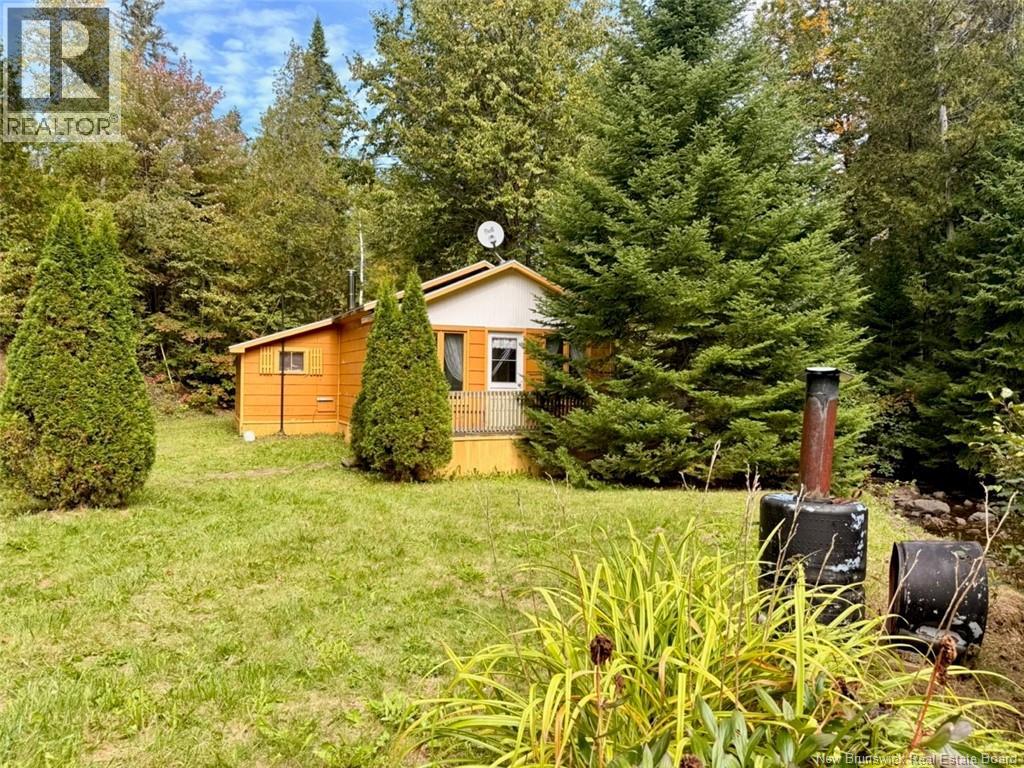 355 St Maure Road - 11