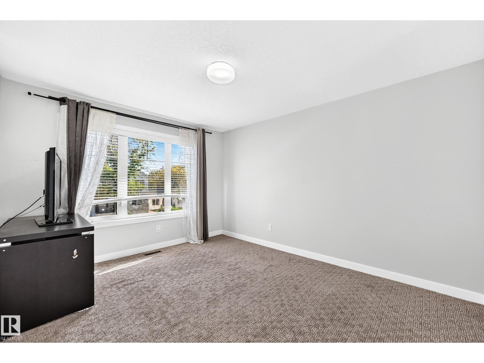 12212 124 ST NW - 21