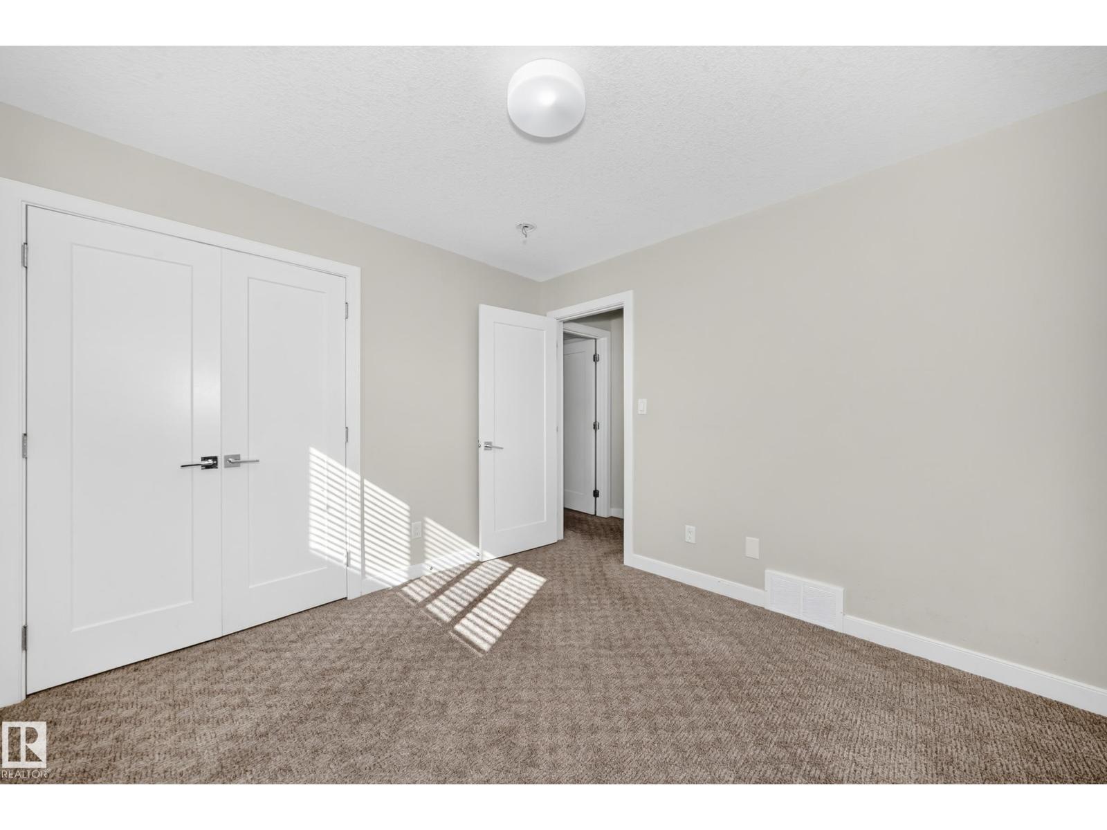 12212 124 ST NW - 32