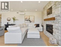 201, 101h Stewart Creek Rise, Canmore, AB T1W0E3 Photo 14