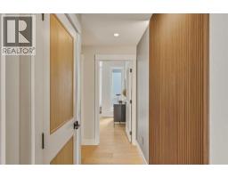201, 101h Stewart Creek Rise, Canmore, AB T1W0E3 Photo 16