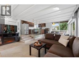 201 341 Mahon Avenue, North Vancouver, BC V7M3E1 Photo 11