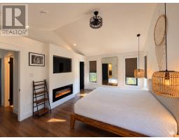 143 Penwell Avenue thumbnail 18