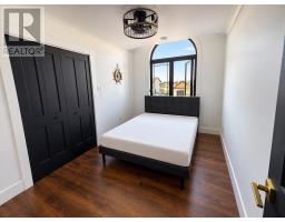 143 Penwell Avenue thumbnail 23