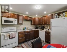 48 Amherst Heights thumbnail 18