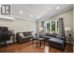 48 Amherst Heights thumbnail 4