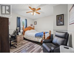31 Princeton Crescent thumbnail 11