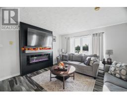 31 Princeton Crescent thumbnail 2
