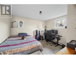 31 Princeton Crescent thumbnail 20